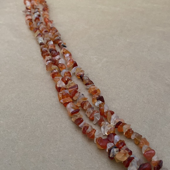 Three (3) Strand Natural Chip Carnelian Agate Polished Stone Necklace - Picture 7 of 9